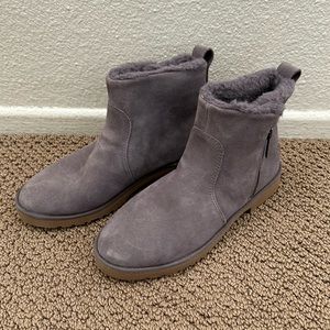 Ugg Booties Lilac Size 5.5
